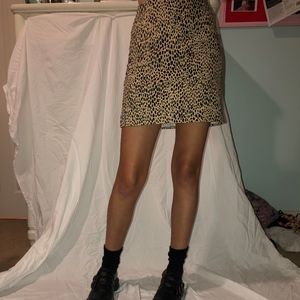leopard mini skirt